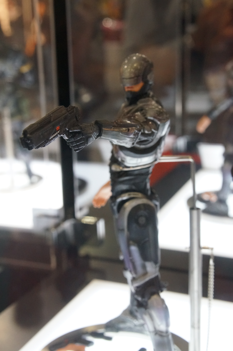Illustration for article titled Robocop, Titanfall, and Final Fantasy All at the Same Place